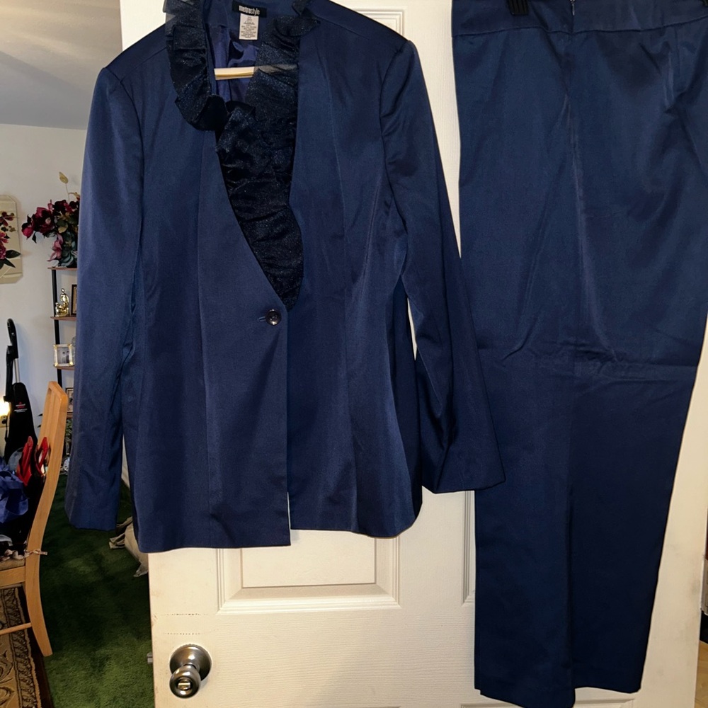 Elegant Navy Blue Suit Set